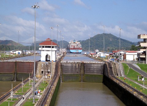 Photo of the lock chamber at Miraflores goes here.