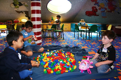 Photo of Pinnochio Club play goes here.