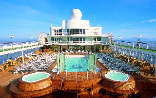 Photo of pool on Seven Seas Navigator goes here.