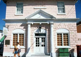 Photo of Vendu House goes here.